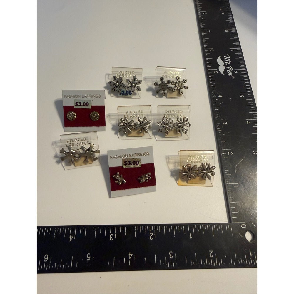 Lot 7 Pairs Silver Tone Snowflake Teddy Bear Round Stud Earrings New on Card
